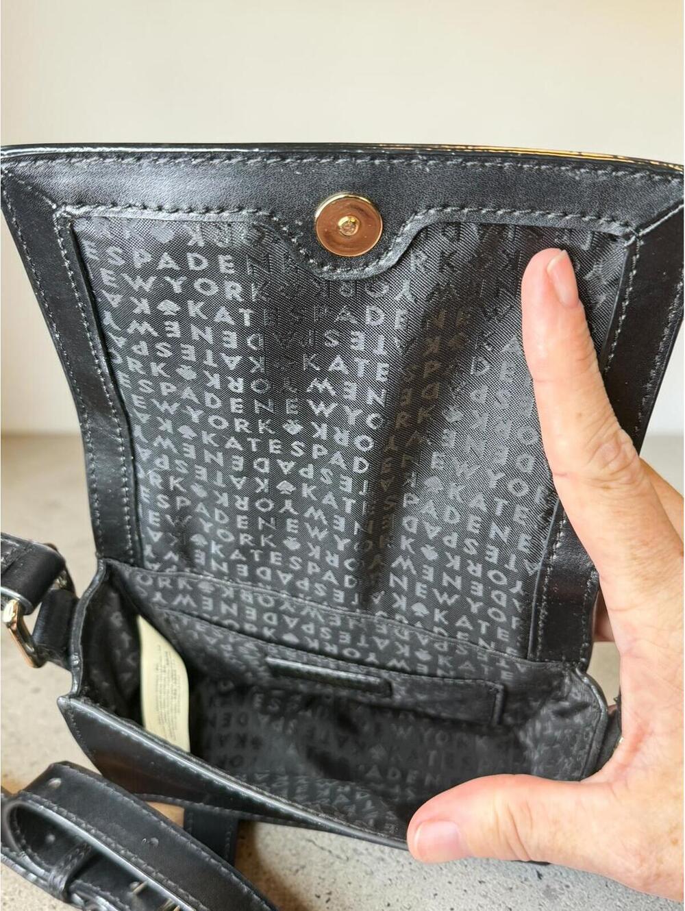 Kate Spade Lemon Street Gwen Camera Crossbody Bag Black Gold Novelty Rare - Picture 3 of 8